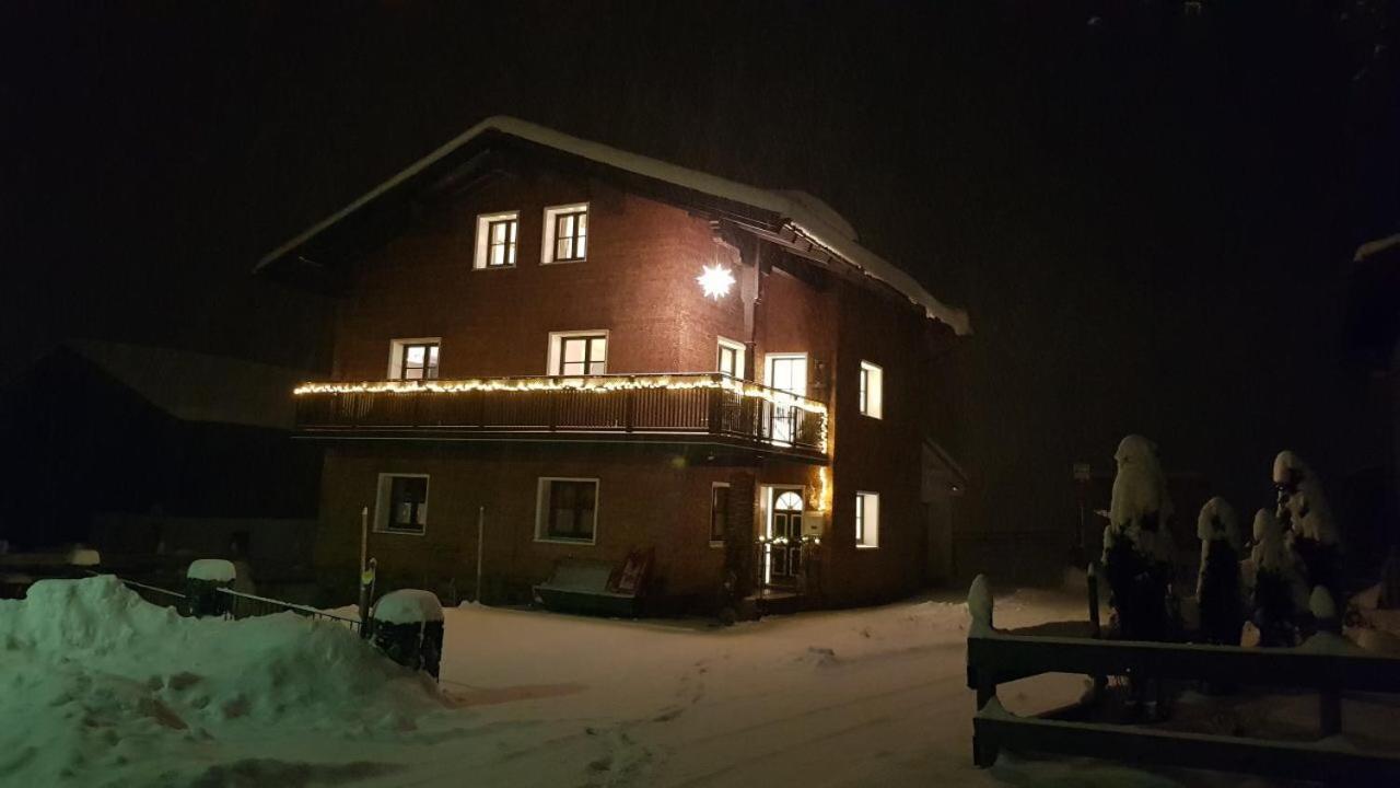 Alpin Chalet Kern كلوسترل ام ارلبرغ المظهر الخارجي الصورة