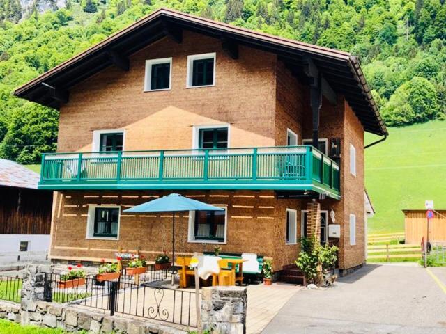 Alpin Chalet Kern كلوسترل ام ارلبرغ المظهر الخارجي الصورة